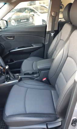 SsangYong Tivoli cena 102900 przebieg: 5500, rok produkcji 2023 z Marki małe 254